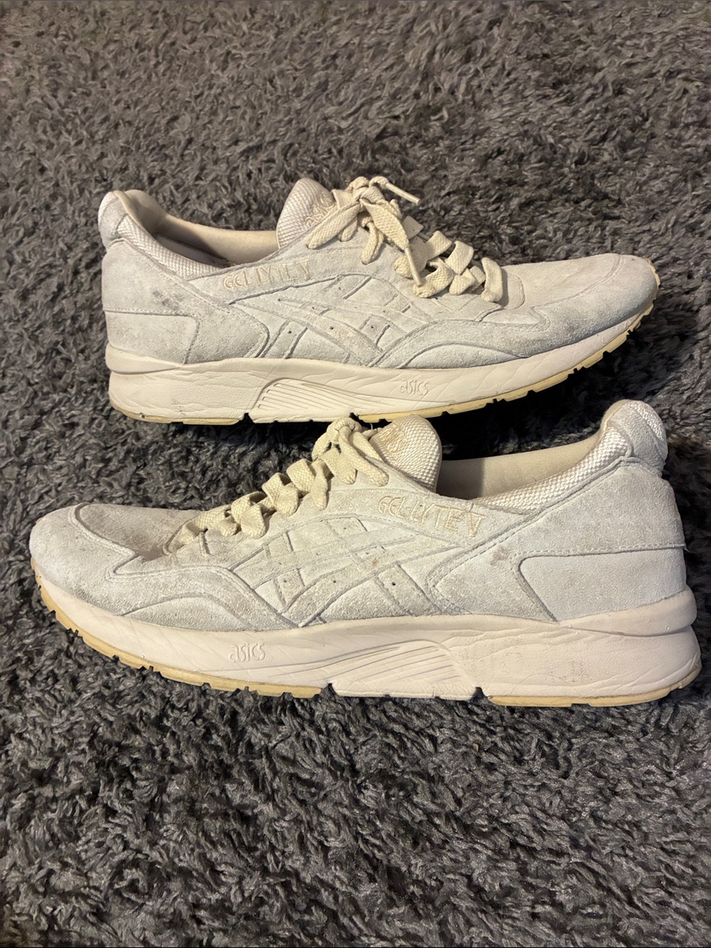 ASICS gel lyte V